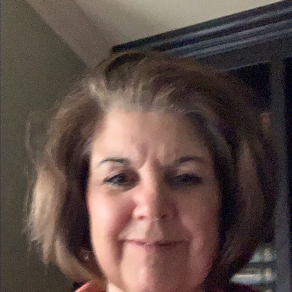 Meet your Posher, Beverly